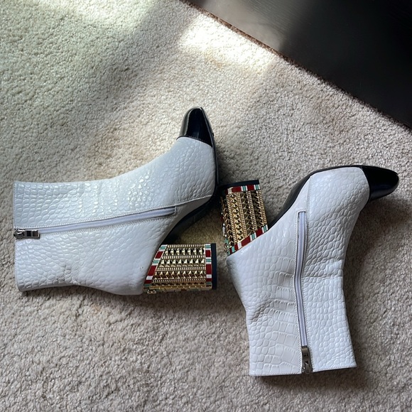 Chanel boots - Picture 7 of 8